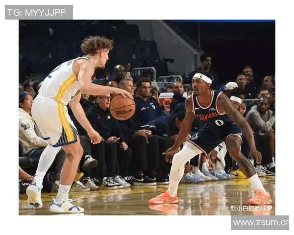 比尔首场比赛表现出色上半场完美命中率贡献12分2篮板正负值5 比尔首场比赛表现出色上半场完美命中率贡献12分2篮板正负值5