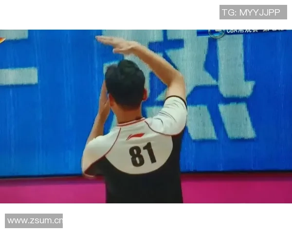 泽卡投诉手球遭裁判驳回VAR回放确认浙江未犯规引争议