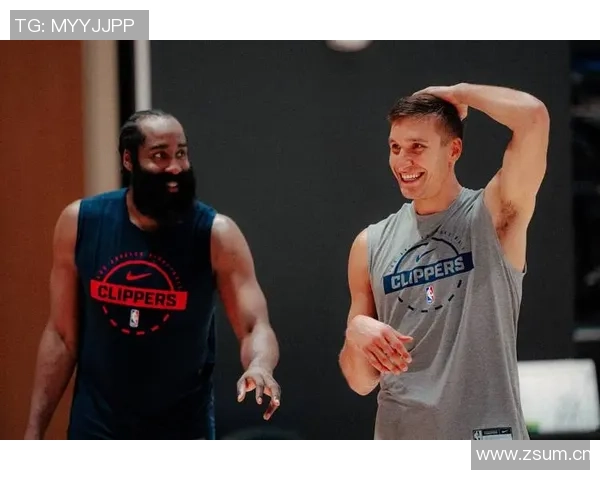 哈登36岁依然拼搏场均出战38分钟展现不屈精神如同地主家的驴