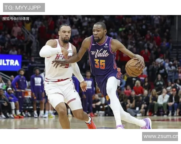 狄龙首节表现抢眼8投4中贡献全队最高9分并遭遇2次犯规困扰